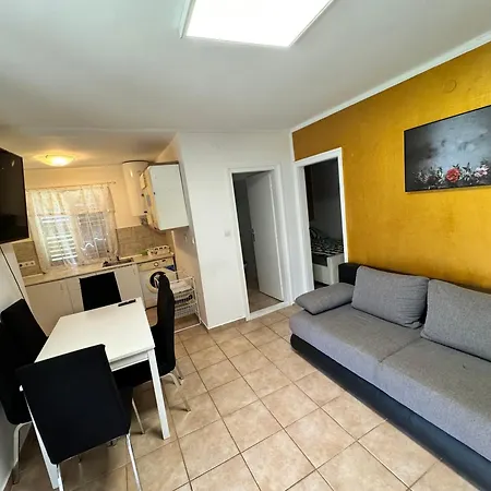 Muzsi Apartman Siofok Exterior photo